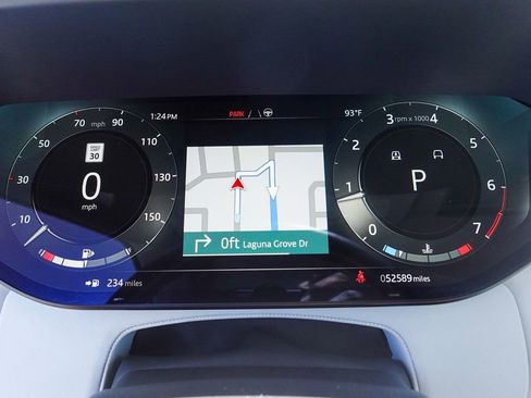 Used 2023 Land Rover Range Rover Sport SE image 18