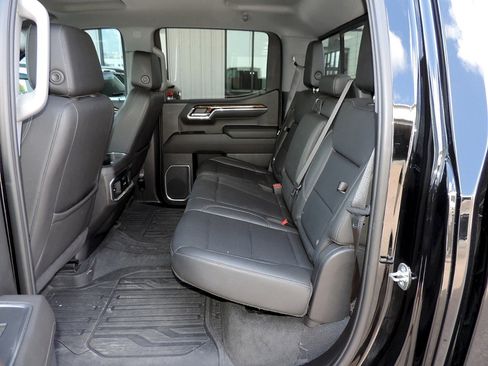 Used 2022 GMC Sierra 1500 Elevation w/ Elevation Premium Package AWD/4WD image 15