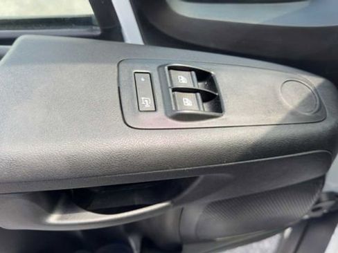 Used 2025 RAM ProMaster 2500 w/ U-Haul Equipment Group FWD image 15