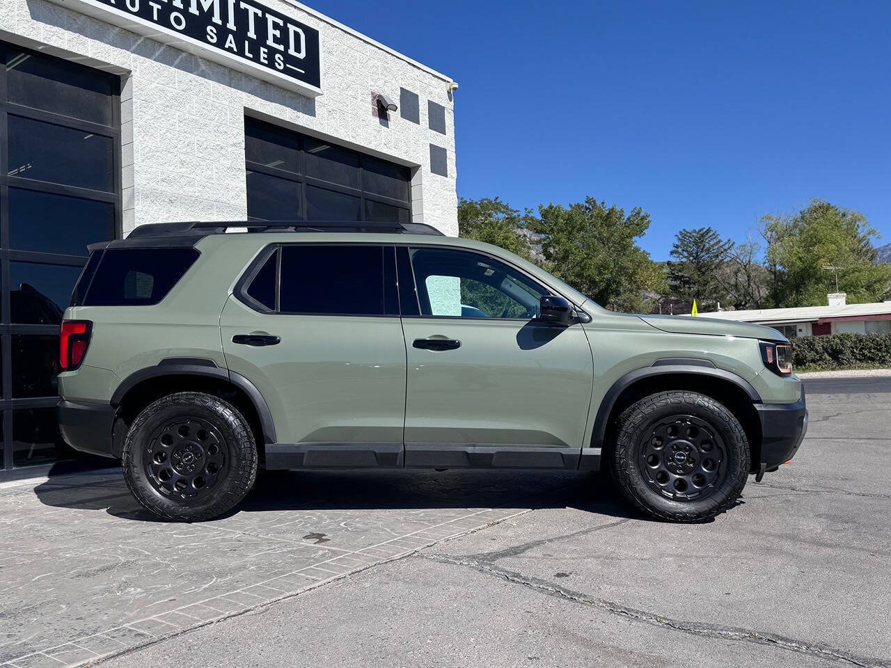 Used 2026 Honda Passport TrailSport Elite image 3