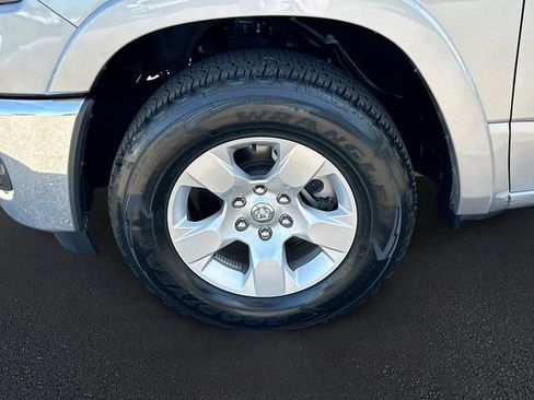 Used 2025 RAM 1500 Big Horn AWD/4WD image 30