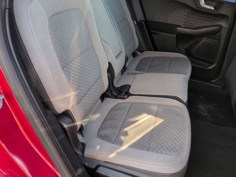 Used 2020 Ford Escape SE image 21