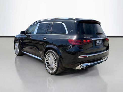 Used 2025 Mercedes-Benz Maybach GLS 600 4MATIC image 5