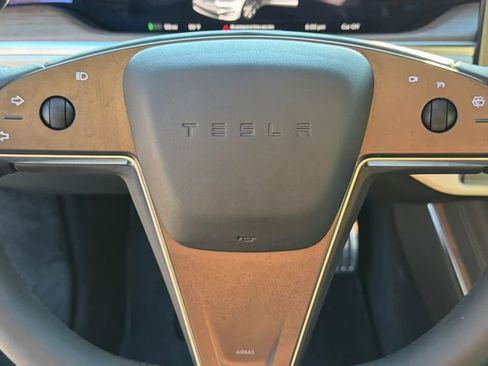 Used 2022 Tesla Model S Base image 26