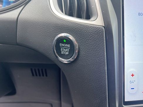 Used 2024 Ford Edge SEL w/ Convenience Package image 32