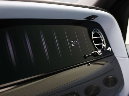 Certified 2025 Rolls-Royce Cullinan Black Badge AWD/4WD image 51