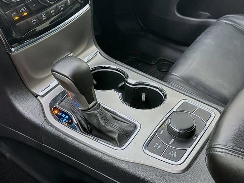 Used 2020 Jeep Grand Cherokee Limited AWD/4WD image 20