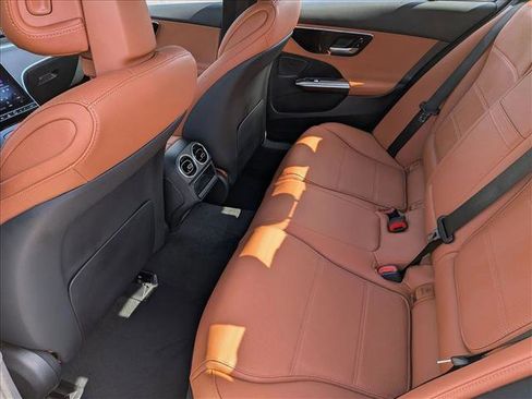 Used 2025 Mercedes-Benz C 300 4MATIC Sedan image 20