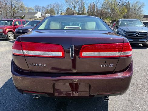 Used 2011 Lincoln MKZ image 6