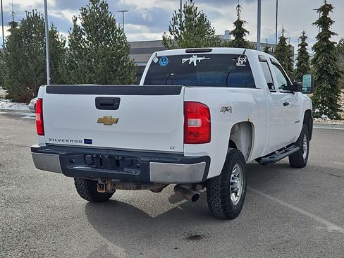 Used 2007 Chevrolet Silverado 2500 LT image 3