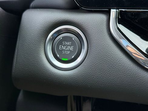 New 2026 GMC Canyon Elevation w/ Convenience Package image 30