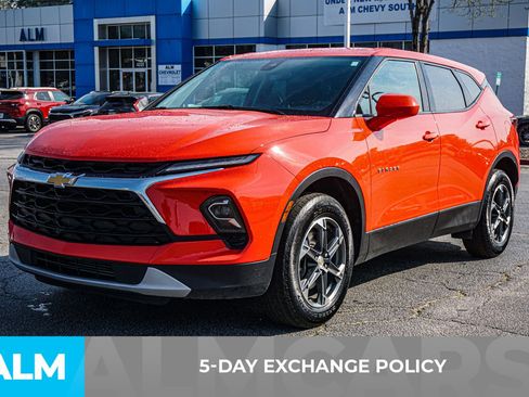 Used 2025 Chevrolet Blazer LT FWD image 5