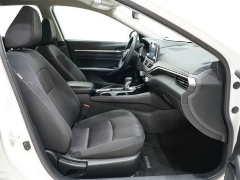 Used 2023 Nissan Altima 2.5 SV image 35