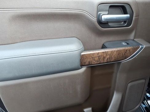 Used 2019 GMC Sierra 1500 Denali w/ Denali Ultimate Package image 21