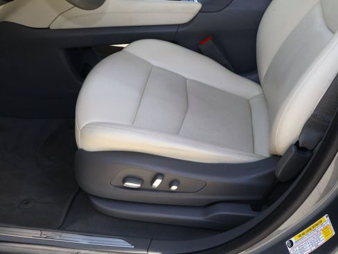 Used 2020 Cadillac XT5 Premium Luxury FWD image 20