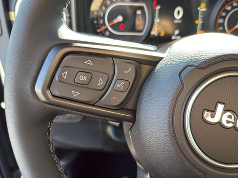 New 2026 Jeep Gladiator Sport image 14