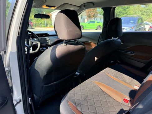 Used 2019 Nissan Kicks SR FWD image 28