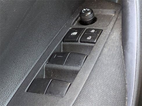 Used 2022 Toyota Corolla LE image 25