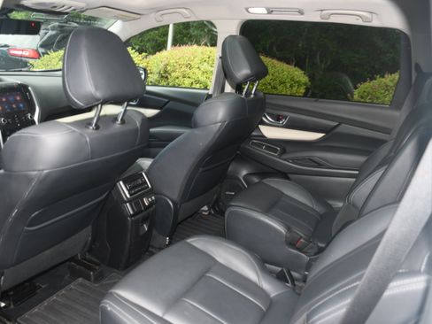 Used 2020 Subaru Ascent Limited w/ Technology Package AWD/4WD image 18