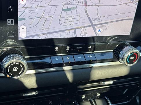 New 2026 GMC Canyon Elevation w/ LPO, Black Badging Package image 12