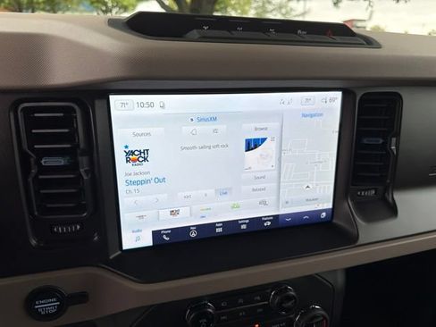 Used 2022 Ford Bronco Wildtrak AWD/4WD image 22