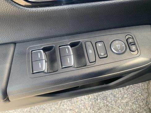 Used 2025 Honda CR-V Sport Touring image 13