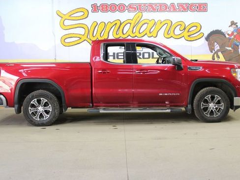 Used 2021 GMC Sierra 1500 SLE w/ X31 Off-Road Package AWD/4WD image 1