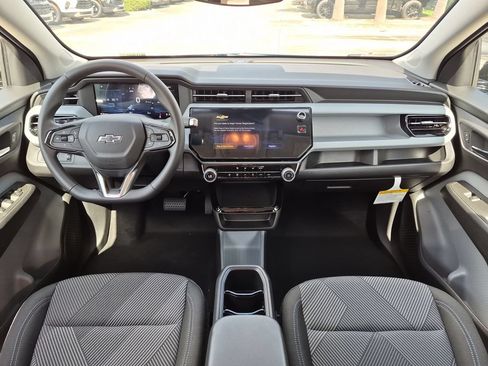 New 2027 Chevrolet Bolt LT FWD image 19