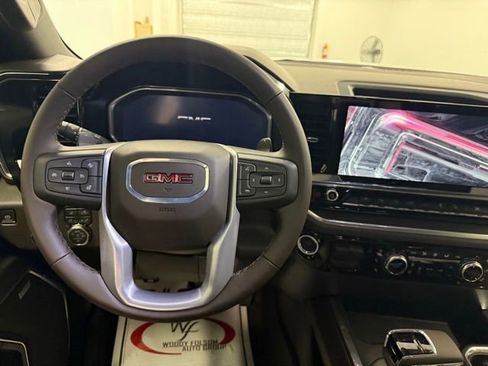 New 2026 GMC Sierra 1500 SLT w/ SLT Premium Package image 17