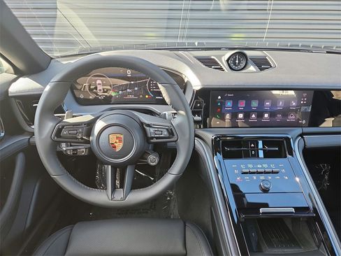 New 2026 Porsche Panamera 4 image 8