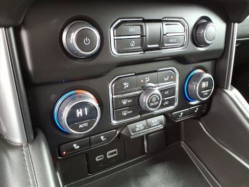 Used 2023 Chevrolet Tahoe LT image 26