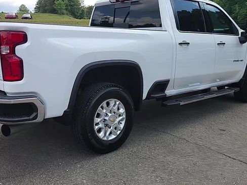 Used 2024 Chevrolet Silverado 2500 LTZ w/ LTZ Convenience Package AWD/4WD image 6