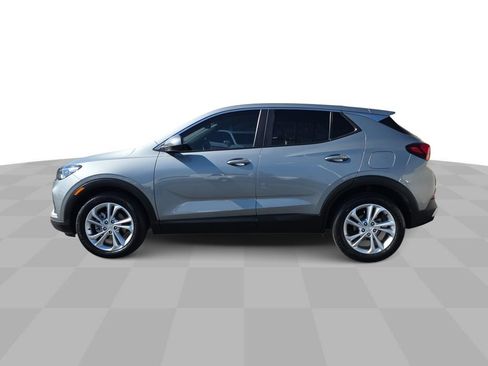 Used 2023 Buick Encore GX Preferred w/ Cold Weather Comfort Package FWD image 5