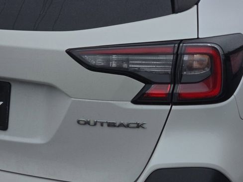 Used 2022 Subaru Outback Premium AWD/4WD image 25