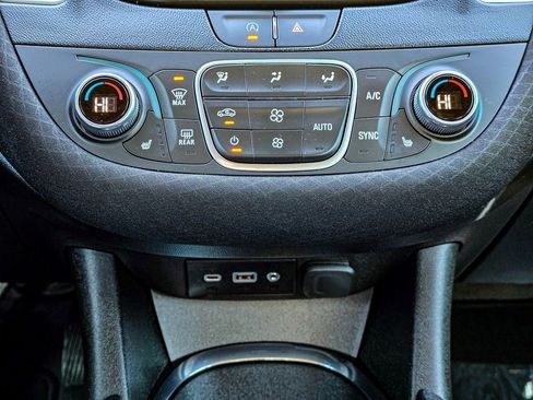 Certified 2024 Chevrolet Malibu LT image 21