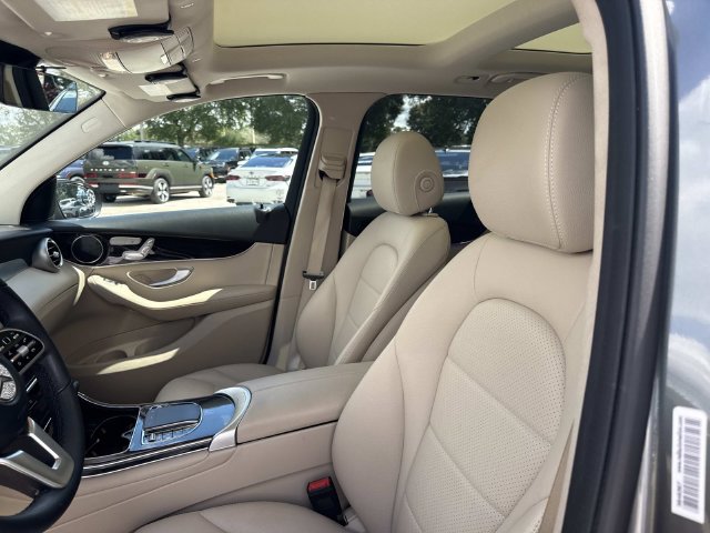 Used 2022 Mercedes-Benz GLC 300 image 21