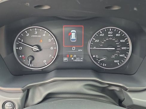Certified 2025 Subaru Outback Onyx Edition AWD/4WD image 26