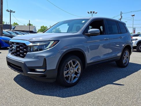 Used 2023 Honda Passport EX-L image 3