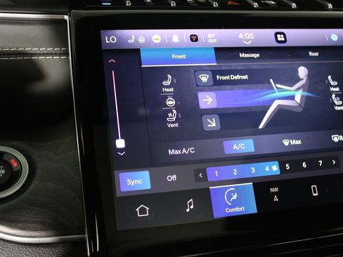 Used 2022 Jeep Grand Cherokee Overland w/ Luxury Tech Group IV image 25