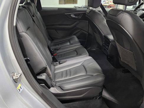 Used 2022 Audi Q7 Premium Plus w/ Premium Plus Package image 19