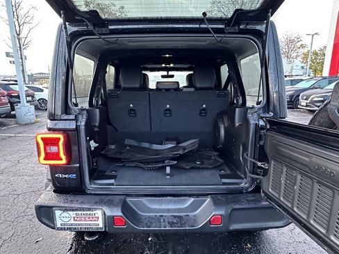 Used 2021 Jeep Wrangler Unlimited Sahara w/ Cold Weather Group image 19