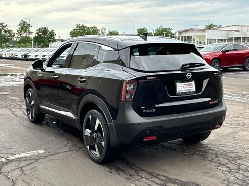 New 2025 Nissan Kicks SR image 6