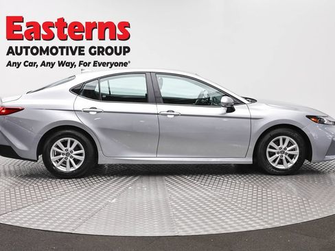 Used 2025 Toyota Camry LE FWD image 4