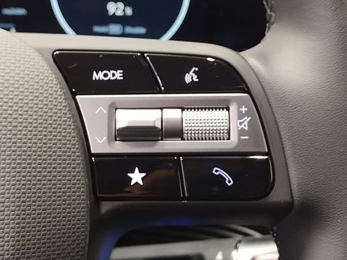 Used 2026 Hyundai Ioniq 5 SE AWD/4WD image 26