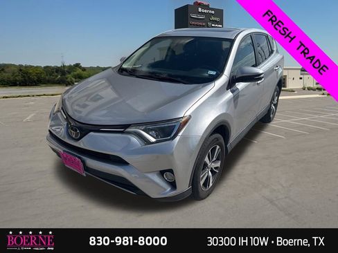 Used 2017 Toyota RAV4 XLE FWD image 4