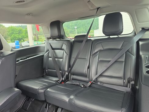 Used 2025 Lincoln Navigator Reserve AWD/4WD image 15
