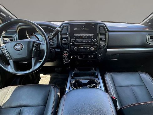 Used 2023 Nissan Titan PRO-4X w/ Pro-4x Convenience Package AWD/4WD image 8