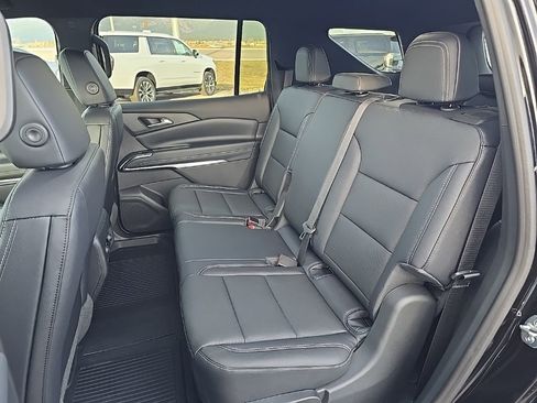 New 2026 Chevrolet Traverse LT w/ LPO, Floor Liner Package image 20
