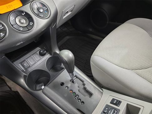 Used 2011 Toyota RAV4 Limited image 25