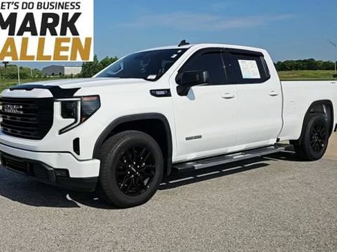 Used 2025 GMC Sierra 1500 Elevation AWD/4WD image 4